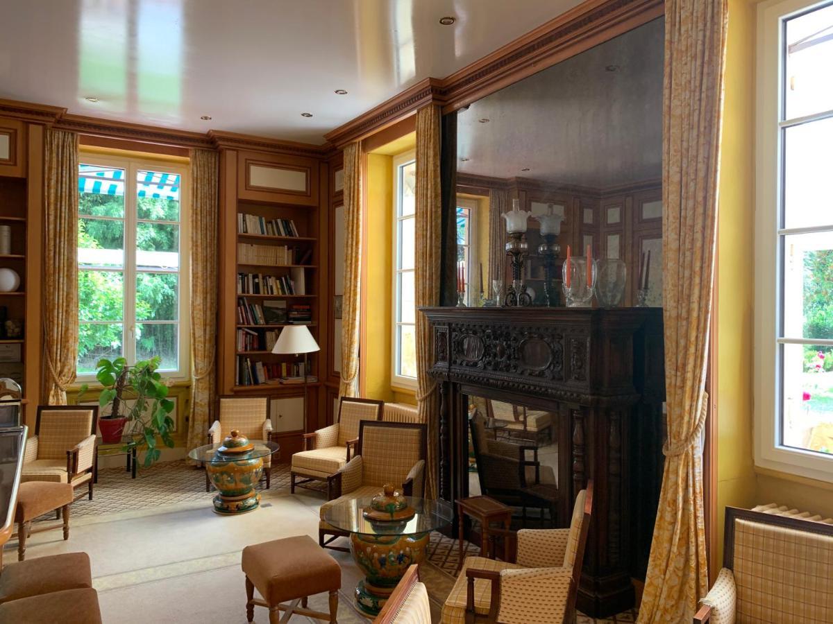 Le Manoir De Bellerive Hotell Le Buisson-de-Cadouin Eksteriør bilde